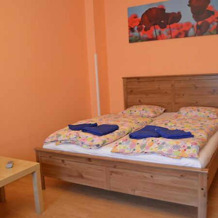 Apartments Letna Prága Szoba fotó
